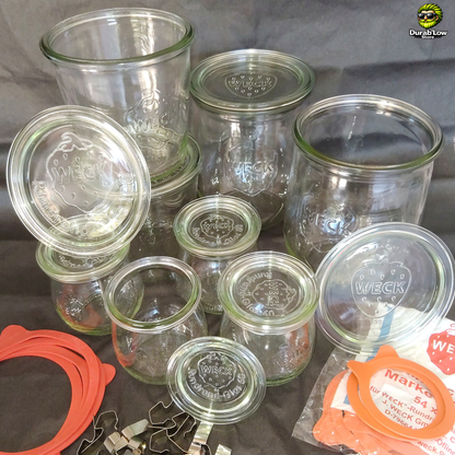 Assortiment de bocaux Weck avec couvercle, joint et clips.